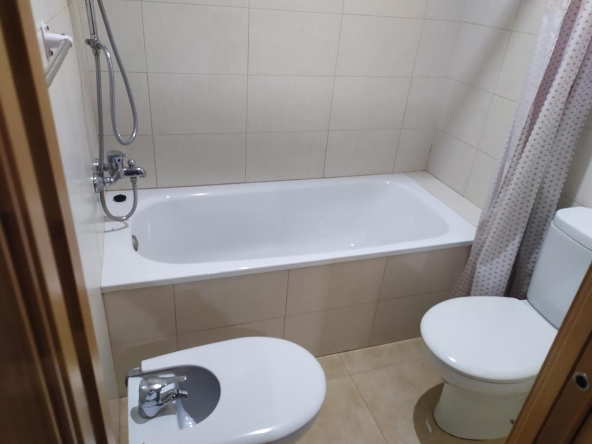 Habitacion En Un Apartamento Deltebre Ngoại thất bức ảnh